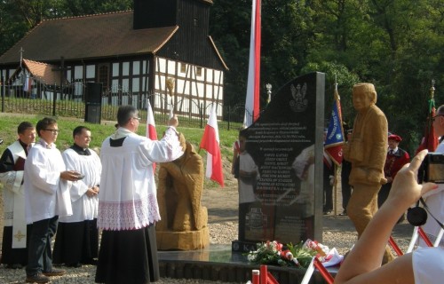 Poświęcenie tablicy pamiątkowej